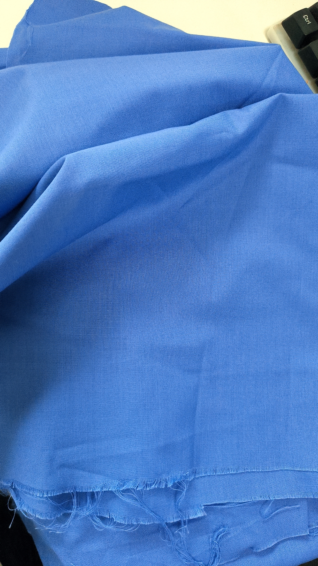 荣盛印染-活性蓝色染料面料：唤醒时尚，演绎个性